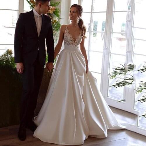 Exquisite A-line Wedding Dresses Lace Satin Low V-Neck Sleeveless Open Back Sweep/Brush Train Bride Gowns 2021