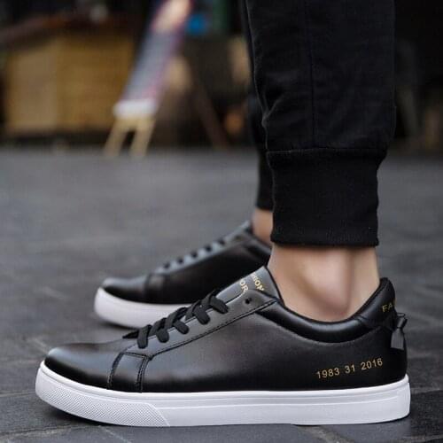 Men Sneakers White Black shoes Man Casual Shoes Fashion pu Leather Tenis Trainers Sports Mens flat Walking Shoes ST473