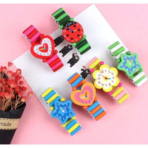 1PCS wooden watch shape bracelet childrens birthday gift toys, boys and girls party gift color will be distributed randomly
