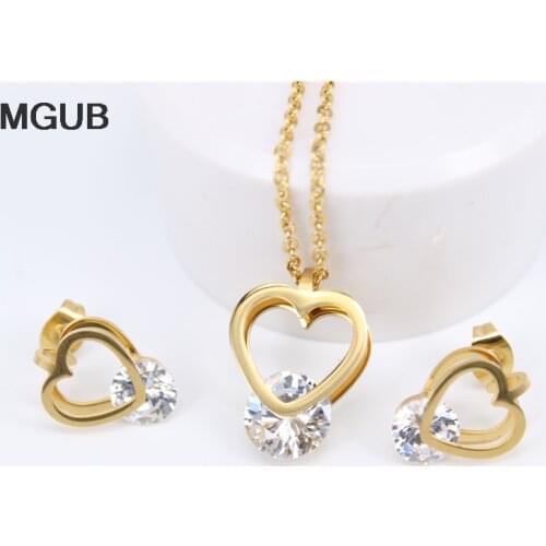 High quality Stainless steel jewelry Set Zirconia Heart-shaped Earrings And Pendant Elegant fashion For women jewelry ZN43