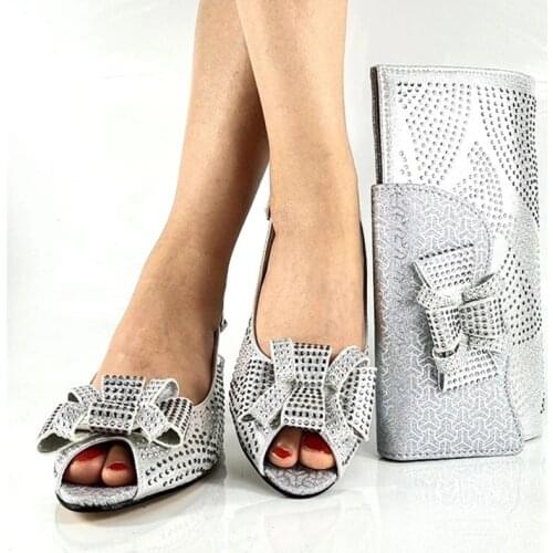 Nigerian New Arrival Italian Design Hot Selling Silver Color Speical Narrow Band and Cross-tied Style Women Shoes and Bag Set