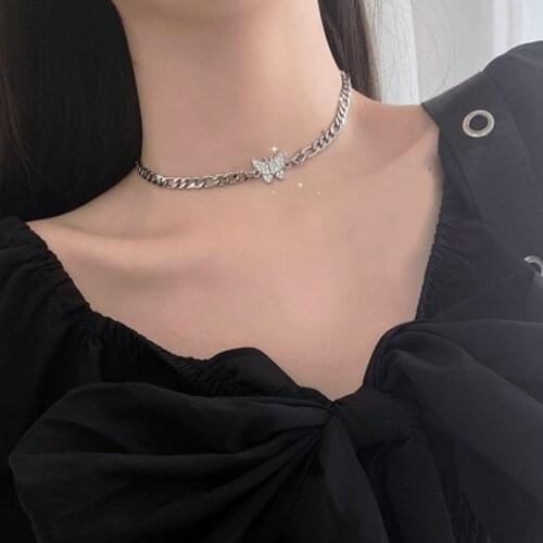 New Zircon Butterfly Necklace for Women Simple Clavicle Chocker Necklace Small Design Silver Chain Short Necklace Korean Style