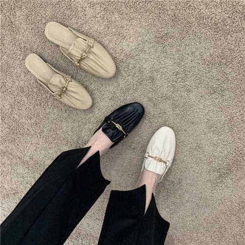 2021 Summer New Outdoor Flat Semi Slippers Womens Toe Cap French Joker Slippers for Women Flat Mules Women