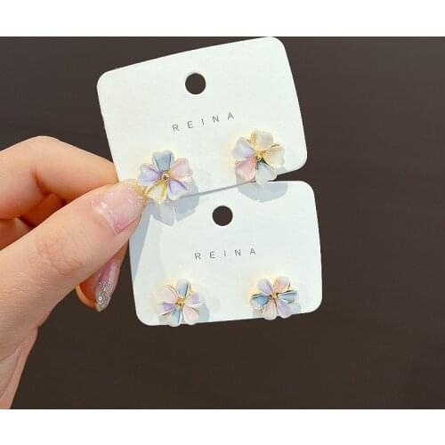 Korea Rainbow Arcylic Flower Earrings Cute Colorful Floral Small Statement Stud Earrings for Women 2020 Fashion Holiday Jewelry