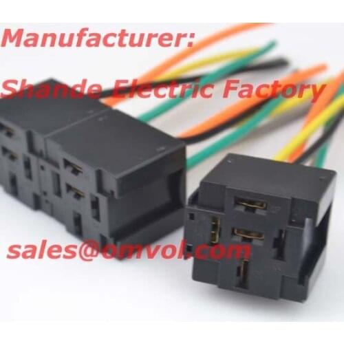 Auto relay socket with 5 cables