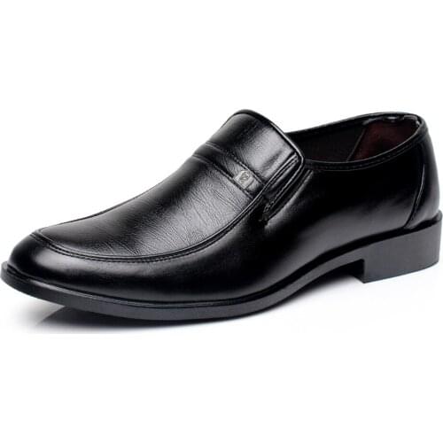 Maschio Pattini di Vestito Degli Uomini di Fashional Business Traspirante Mucca Piazza Uomini Punta Rotonda Scarpe Casual Scarpe
