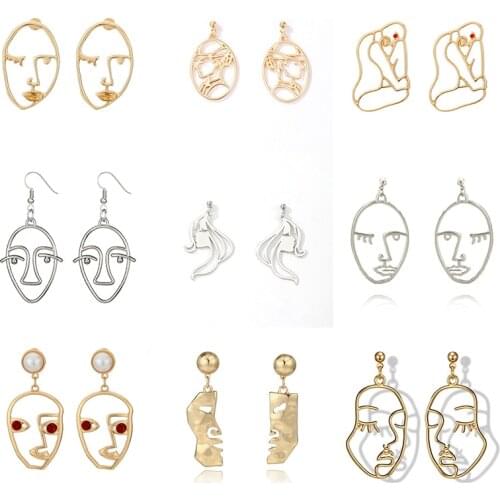 Docona Personality Comics Human Face Metal Dangle Drop Earrings for Women Funny Geometry Hollow Smiley Face Jewelry Accessories