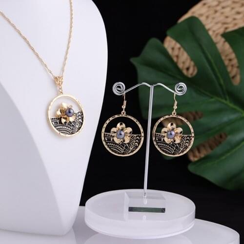 Hawaiian Fashion Jewelry Sets Vintage Ethnic Plumeria Flower Pendant Necklace Marshall Earrings Set Wholesale for Women New Gift
