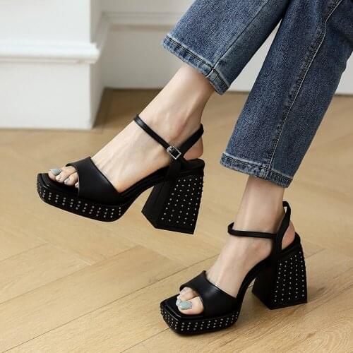 2021 Fashion Women Summer Shoes Ladies Genuine Leather Platform Sandals Woman Square Toes High Heels Designer Shoes Black/Yellow