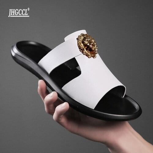 New mens beach shoes flip-flops brand designer leather outer wear sandals cowhide skid wear resistant flip flops T4