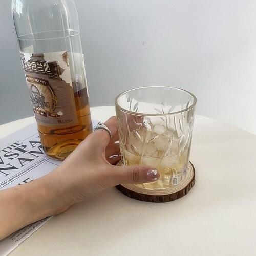 300-350ml Relief Willow Leaf Wine Glass Nordic Style Heat Resistant Juice Cup Carved Plum Soda Whiskey Vodka Cup Drinking Set