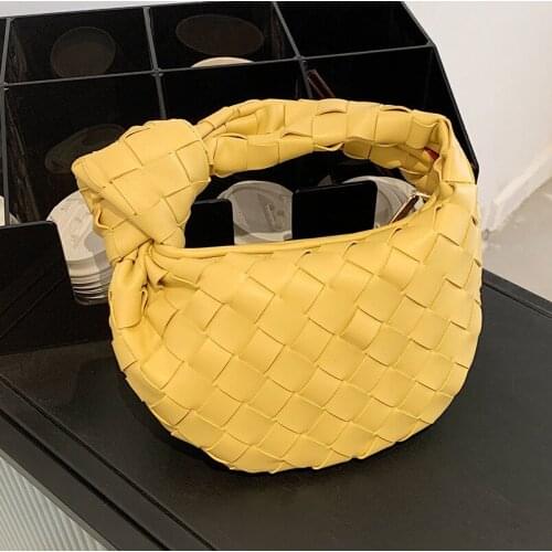 Personalized design high-end ladies handbag 2021 new hand-carrying cloud bag woven texture female bag summer messenger bags