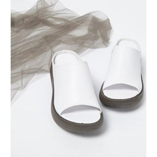 Summer sandals and slippers female 2019 new leather thick bottom wedge with fish mouth slip wear fashion sandals female word dra