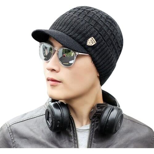 Fashion Winter Men Knitted Hat Curved Solid Color Snapback Warm Male Baseball Cap Outdoor Knitted Hat Sports Hemming Caps
