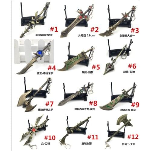 Hot Game Sword Keychain Weapon Pendant 12cm Cosplay Sword Weapon Alloy Key Chains for Car Llaveros