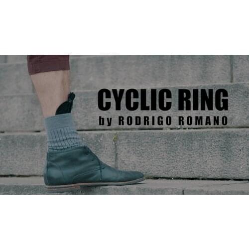 CYCLIC RING (Gimmick and Online Instructions) by Rodrigo Romano Street Magic Tricks Illusions Close up Magic Magician Toys Fun