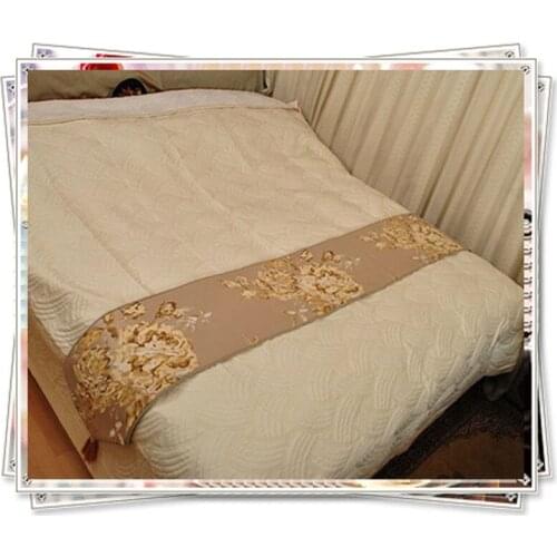 France Single European luxury table runner bed modern minimalist fashion flag tablecloths 2.5 Mega long thick classic jacquard