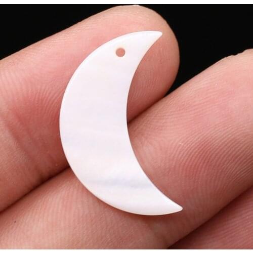 4PCS 2021Natural Freshwater White Shell Moon Pendant Loose Beads Crafts Making DIY Necklace Bracelet Earring Jewelry Accessories