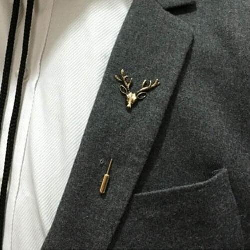 Korean version of retro personality deer head alloy mens brooch corsage female wild creative big pin with jewelry shawl buckle