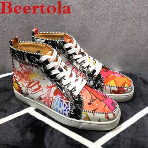 New Patent Leather Mens Shoes Chic Graffiti Pattern Mixed Color Street Shooting Men Flats Shoes Hip Hop Casual Masculine Shoes
