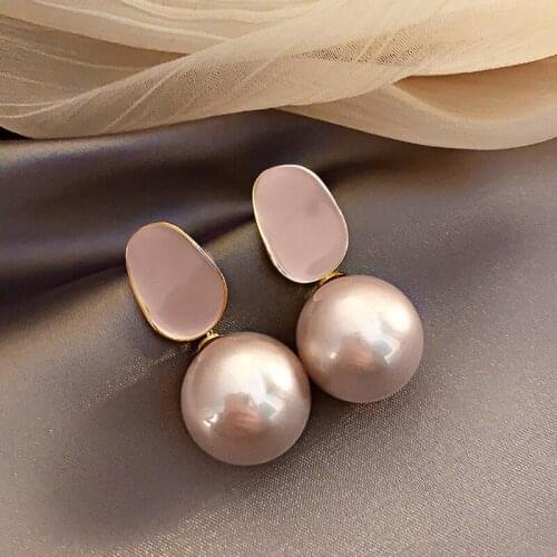 New Big Pearl Earrings Women Large Stud Earrings Female Fashion Romantic Temperament Handmade Jewelry