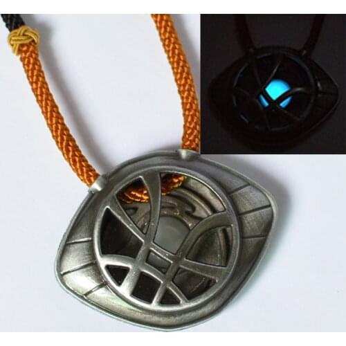 Dr.Steven Doctor Strange Cosplay The Eye of Agamotto Props Amulet luminated Pendant Necklace