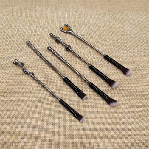 5Pcs/Set Potter Makeup Brush Accessories Prop Magic Wand Makeup Brush Eye Shadow Eyebrow Blending Make Up Brushes Women Cosmetic