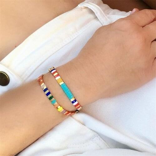 QUANCHI Fashion Stacked Tila Bead Charm Bracelet Femme Bohemian Hand-made Elastic Cord Colorful Bracelets Jewelry Ladies Gift