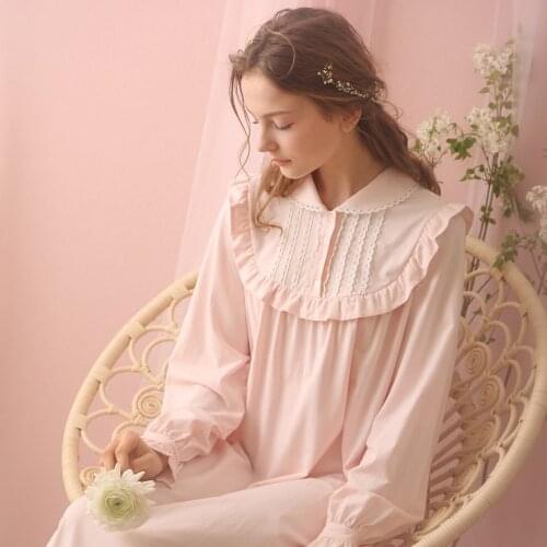 Free Shipping 2016 New Spring Princess Womens Long Pink and Beige Nightgown Royal Sleepwear Vintage Pyjamas Lace Nightshirt