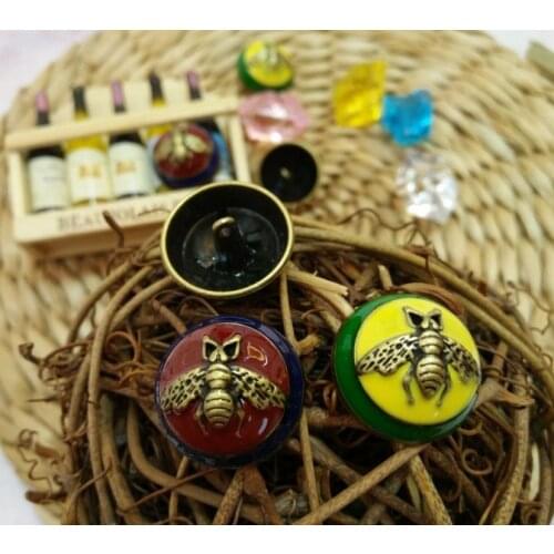 New 10 pcs fashion high-end Metal alloy bee clothing jacket Overcoat buttons shirt coat button Size 20mm free shipping