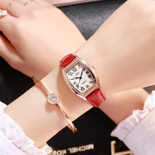 DZG Watch Female Student Retro Roman Small Square Wristwatch Ins Internet Celebrity Fashion Smooth Leather Strap Free Shipping