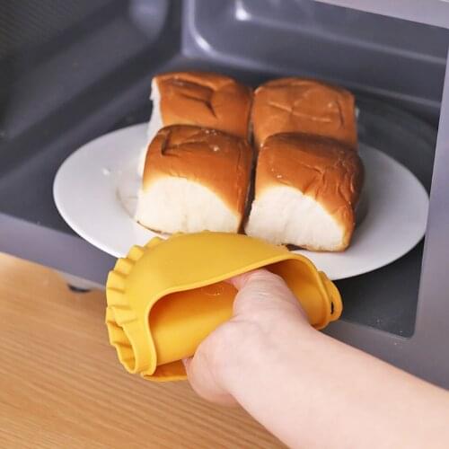 Kitchen Anti-scald Gloves Baking Cooking Oven Microwave Non Slip Gloves High Temperature Silicone Gloves Kitchen Tool Hand Clip