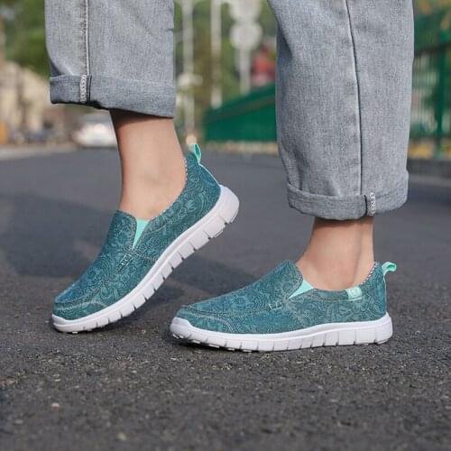 AARDIMI Women Canvas Slip-On Sneakers Ladies Sewing Casual Shoes Woman Increased Internal Pumps Female New Sweet Round Toe Shoes