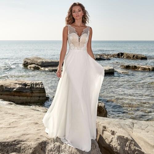 Charming Beach Chiffon Sleeveless V-Neck Lace Appliques Wedding Dress Bridal Gowns 2021 Sweep Train Robe De Mariée