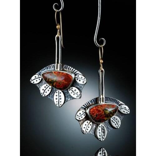 Vintage Leaves Long Dangle Earrings Red Resin Stone Hook Earrings for Women Party Ethnic Indian Jewelry 2019 Gifts