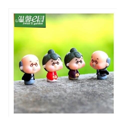 4pcs/lot Grandma And Grandpa Moss Micro Landscape Decoration And Creative Doll Ornaments DIY Assembly