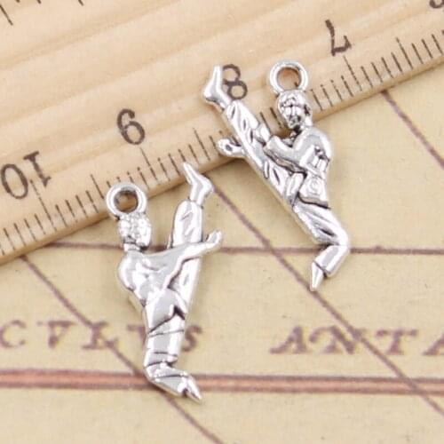 20pcs Charms Kung Fu Hustlesporter Player 22x12mm Tibetan Silver Color Pendants Antique Jewelry Making DIY Handmade Craft