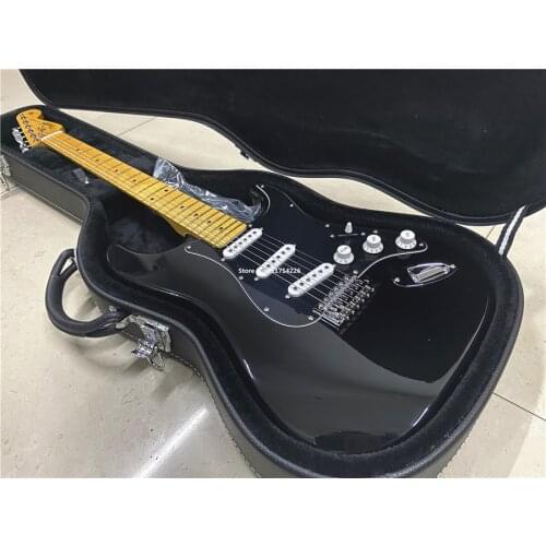 The high quality inherits the classic black electric guitar white pickup to repeat the guitar neck free shipping