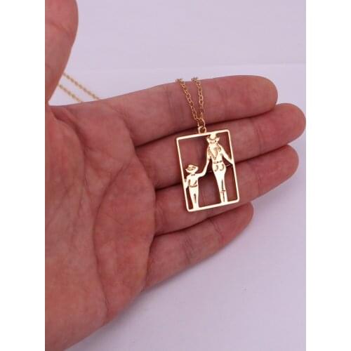 Hzew family member pendant necklace Mom father daughter son pendant necklaces for women