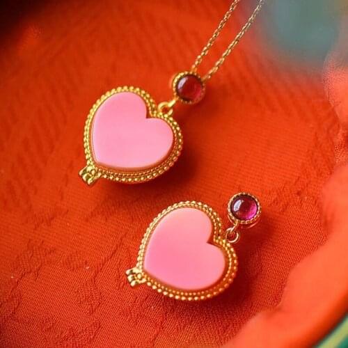 Three-dimensional design ancient gold craftsmanship hollow inlaid pink love necklace pendant exquisite sweet lady jewelry