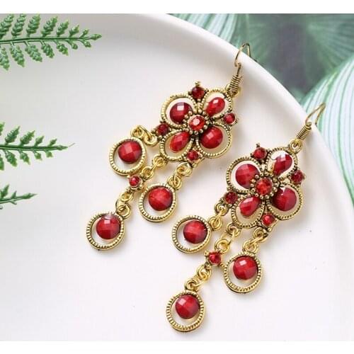 Indian Jhumka Earrings Women Classic Ethnic Red Stone Beaded Hollow Alloy Antique Long Dangle Earrings Pendientes Oorbellen