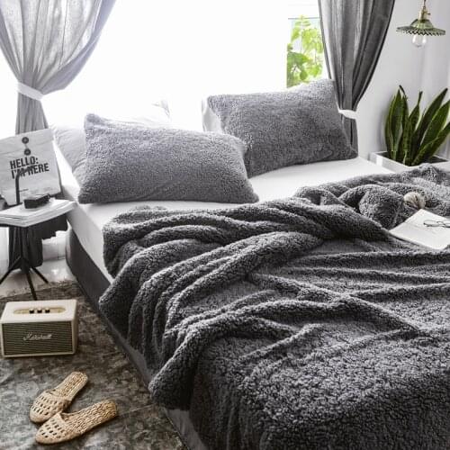 Winter thicken flannel bedding sets duvet cover+2 pillowcase 3 pcs sets soft throw comfotable Warm soft Artificial Lamb cashmere