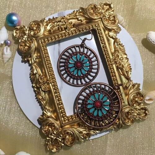 2021 Vintage Fashion Flower Earrings Girls Bohemian National Style Alloy Earrings Casual All-match Ear Drop Hollow Round Earring