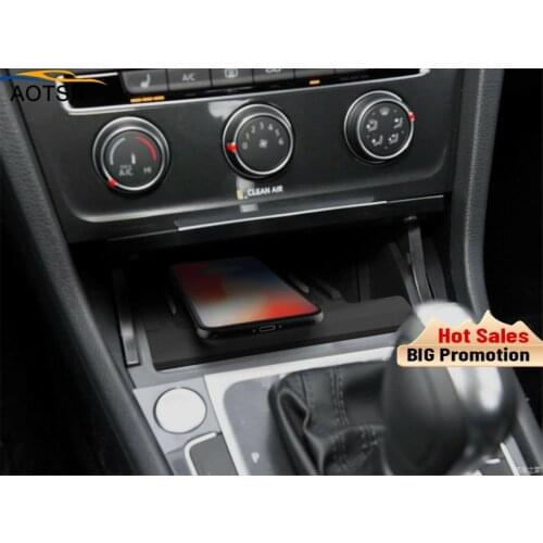 QI car wireleess charger for Volkswagen Golf 7 2017 2018 Intelligent Infrared Fast Wireless Charging Car Phone Holder for iphone