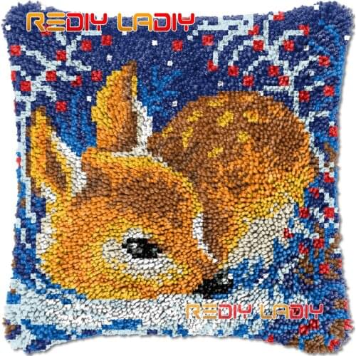 Latch Hook Cushion Deer in Forest DIY Needlepoint Kits Chunky Acrylic Yarn Arts Crocheting Lofty Pillow Case Hobby & Crafts