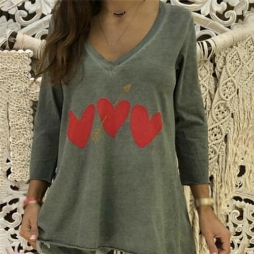 Fashion T Shirt Women Casual Love Heart Printed Long Sleeved V-Neck T Shirt Fashion Loose Tops Roupas Femininas