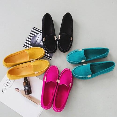 Plus Size 35-43 Women Flats Faux Suede Slip on Flat Shoes Woman Loafers Metal Boat Shoes Soft Female Shoes Black zapatos mujer G