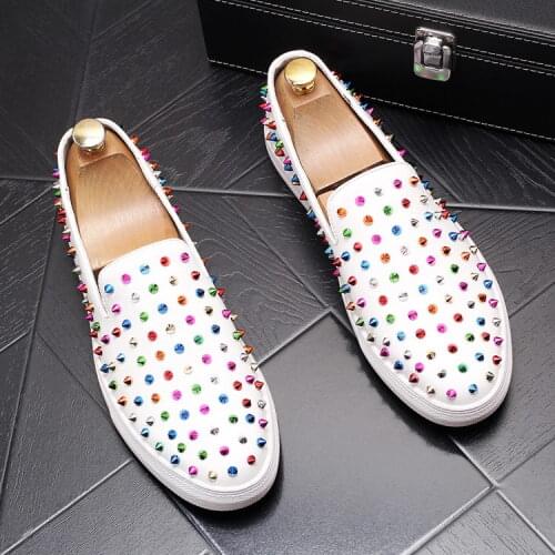 ERRFC Fashion Forward Men Red Casual Shoes Trending Round To Slip On Flats Loafer Shoes Rivets Charm Leisure Zapatos For Man Red