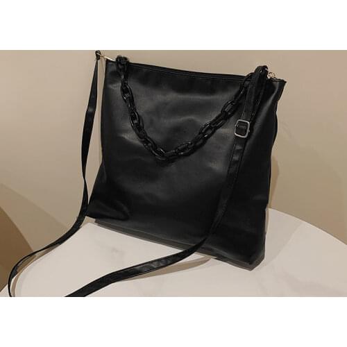 Shoulder Bag Female Crossbody Bag Underarm Tote Bag Handbag Purse Designer Chain Fashion PU Leather Simple 2021 All-match Zipper