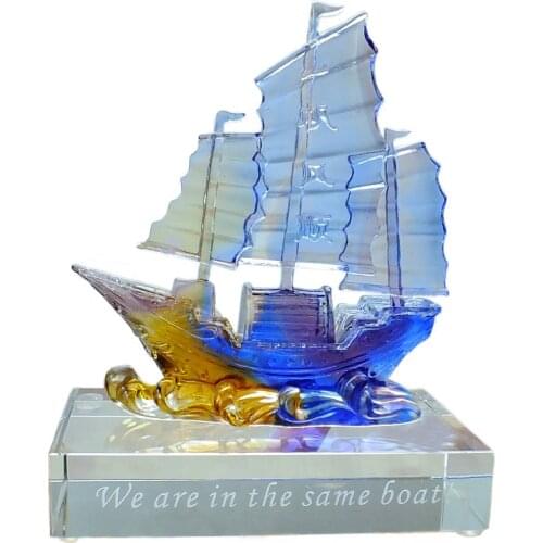 High-Grade Crystal Luxury Sails Smooth Boat Ornaments Colorful Carving Collection Crafts Gifts Living Room TV Cabinet Decoration